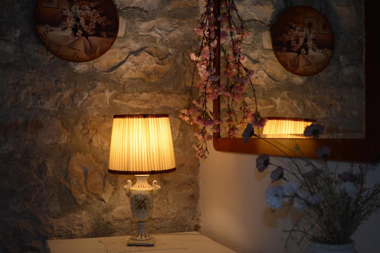 Dalmatian Stone House Villa Pucisca Kültér fotó