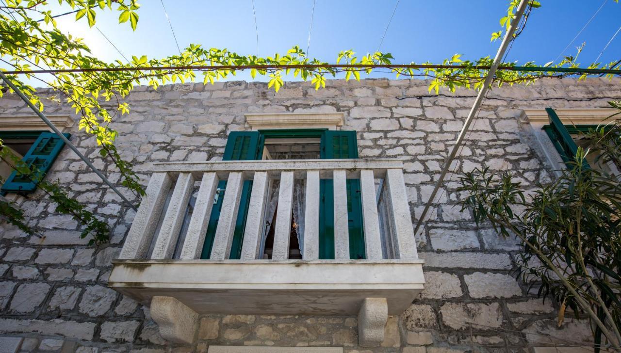 Dalmatian Stone House Villa Pucisca Kültér fotó