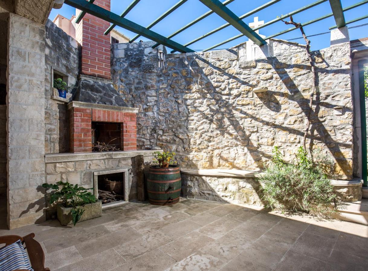 Dalmatian Stone House Villa Pucisca Kültér fotó